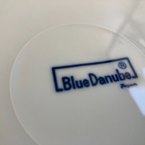 3 Piece Blue Danube Japan Blue Onion Vintage Cup & 2 saucers - Picture 3 of 4